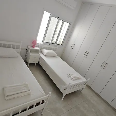 Two-bedroom Luxury Apartament *